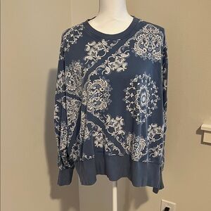 American Eagle Outfitters Blue Sweatshirt